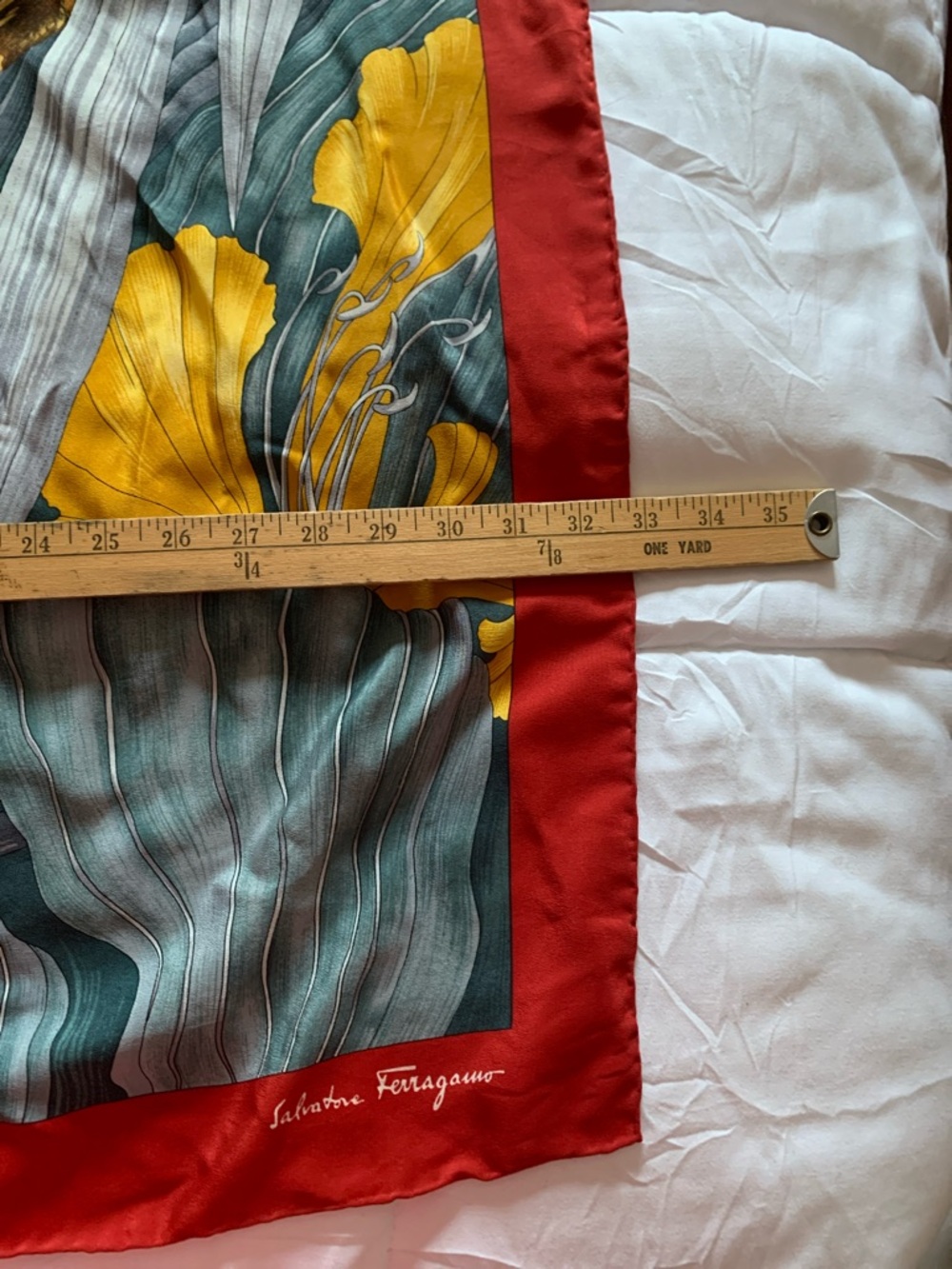 Salvatore Ferragamo Scarf with Red Border - Picture 8 of 9